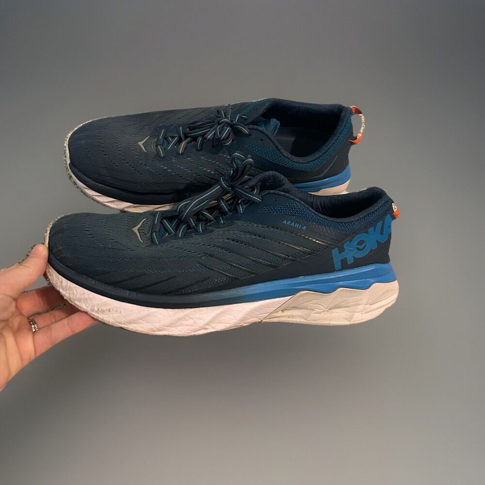 Hoka One One Arahi 4 Mens Running Sneaker Majolica Blue Size 10 2E